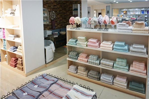 China Bulk Custom Cotton Bathroom Towels Wholesaler Manufacturer Custom Structurer Cotton Travel towel supplier